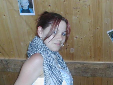 c caroline l'une de mes copines vraiment elle est belllllllllllllllle